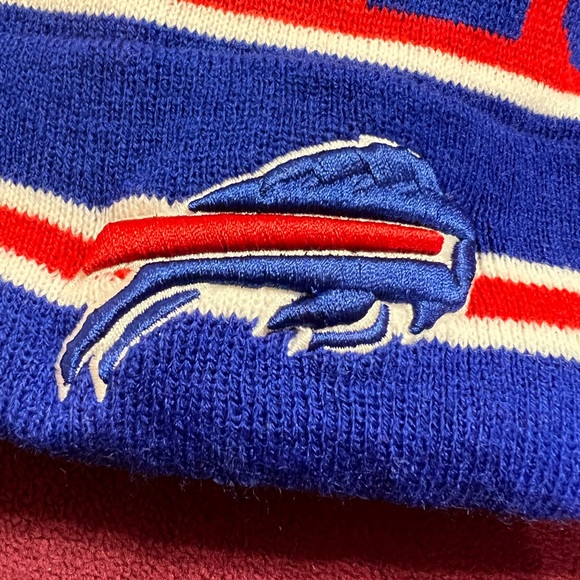 New Era NFL Buffalo Bills Sport Pom Knit Hat On-Field Beanie NWT Ultra Rare New Era NFL Buffalo Bills Sport Pom Knit Hat On-Field Beanie  main image 4
